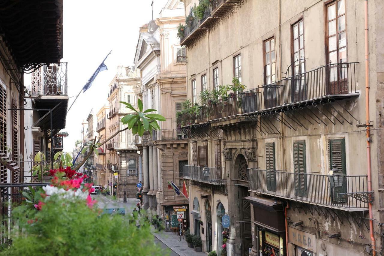 Palazzo Ragusi - Locazioni Turistiche Bed and Breakfast Palermo Exteriör bild